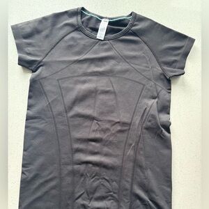 Ivivva Short Sleeve Athletic Top - girls size 14